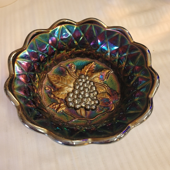 Fenton Iridescent Carnival Glass Bowl Grapes Candy Dish - Picture 3 of 9